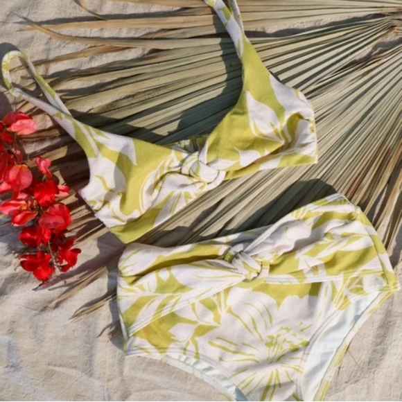 L*Space Bella Top Lana Bottoms Bikini Havana Blooms Yellow White Tropical - Picture 2 of 5